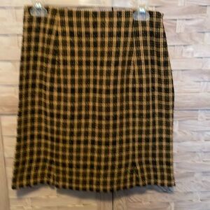 NWOT Mixit polyester/rayon/acrylic/wool/angora fully lined pencil skirt, Size 10